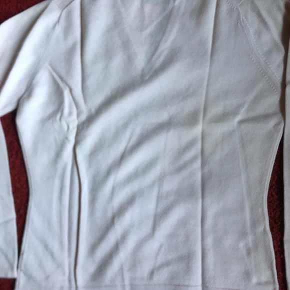 Isle of Skye long sleeve, v neck cashmere sweater - Picture 4 of 4